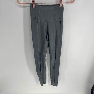 Good American Women's Gray & Silver Fitted Athletic Workout Leggings Size 0 (XS)